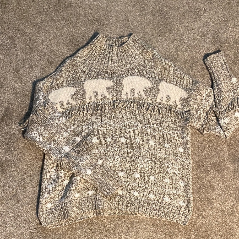 Cozy Knit Sweater with Bear Pattern